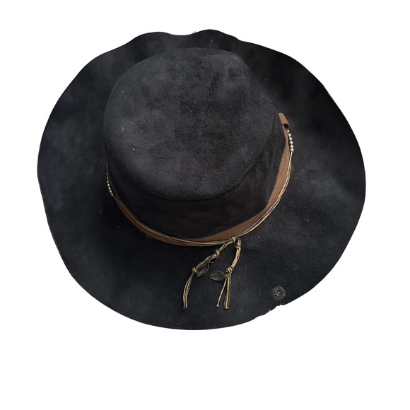 Peter Grimm women\'s poly suede leather hat. Black Wide Brim-with Brown Band